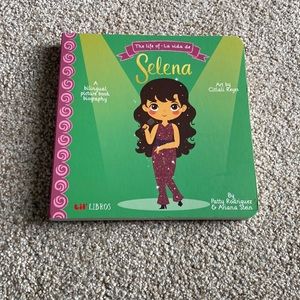 New  Lil’ Libros Selena